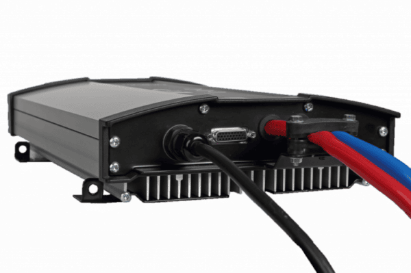 Chargeur robuste 3000 W / 48 V avec contrôle CAN-Bus