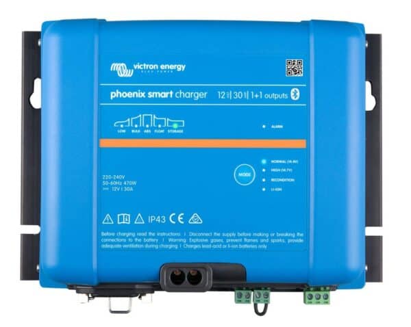 Victron Phoenix Smart IP43 acculader 12/30 (1+1) 120-240V